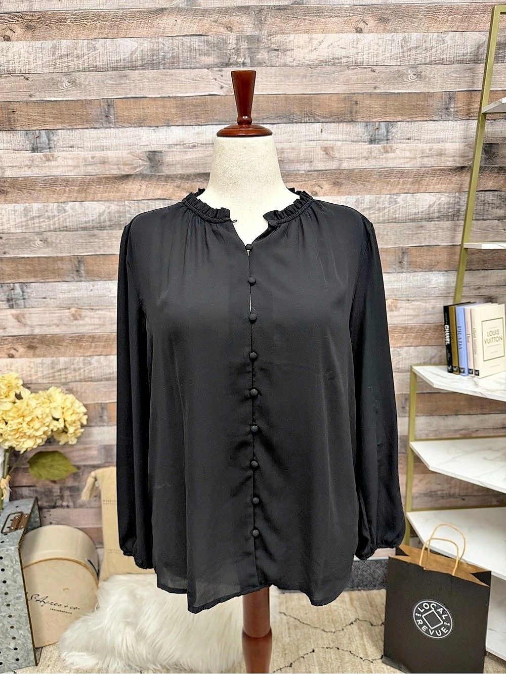 Ann Taylor Black Silk Long Sleeve Button Up Shirt L